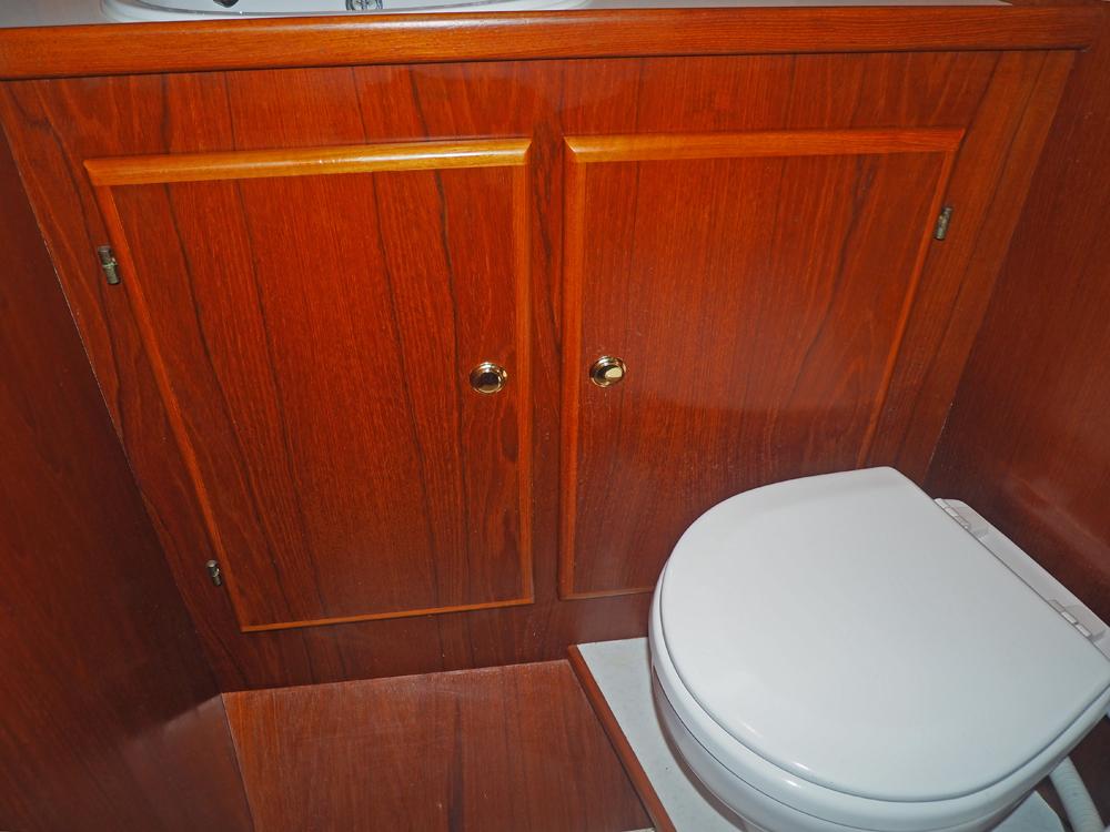 Fore ship, Accommodation